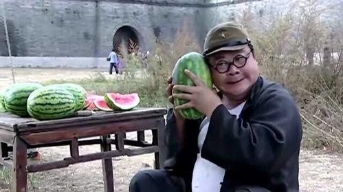 搞笑吃瓜瞬间视频下载,笑料百出！搞笑吃瓜瞬间视频大盘点