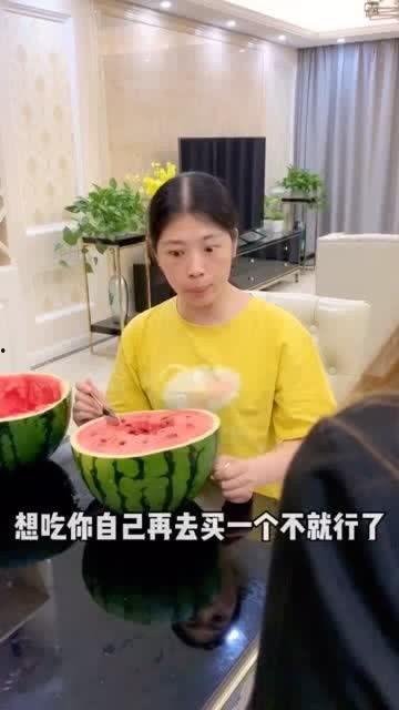 大姑姐带头吃瓜视频,揭秘吃瓜视频背后的娱乐风云